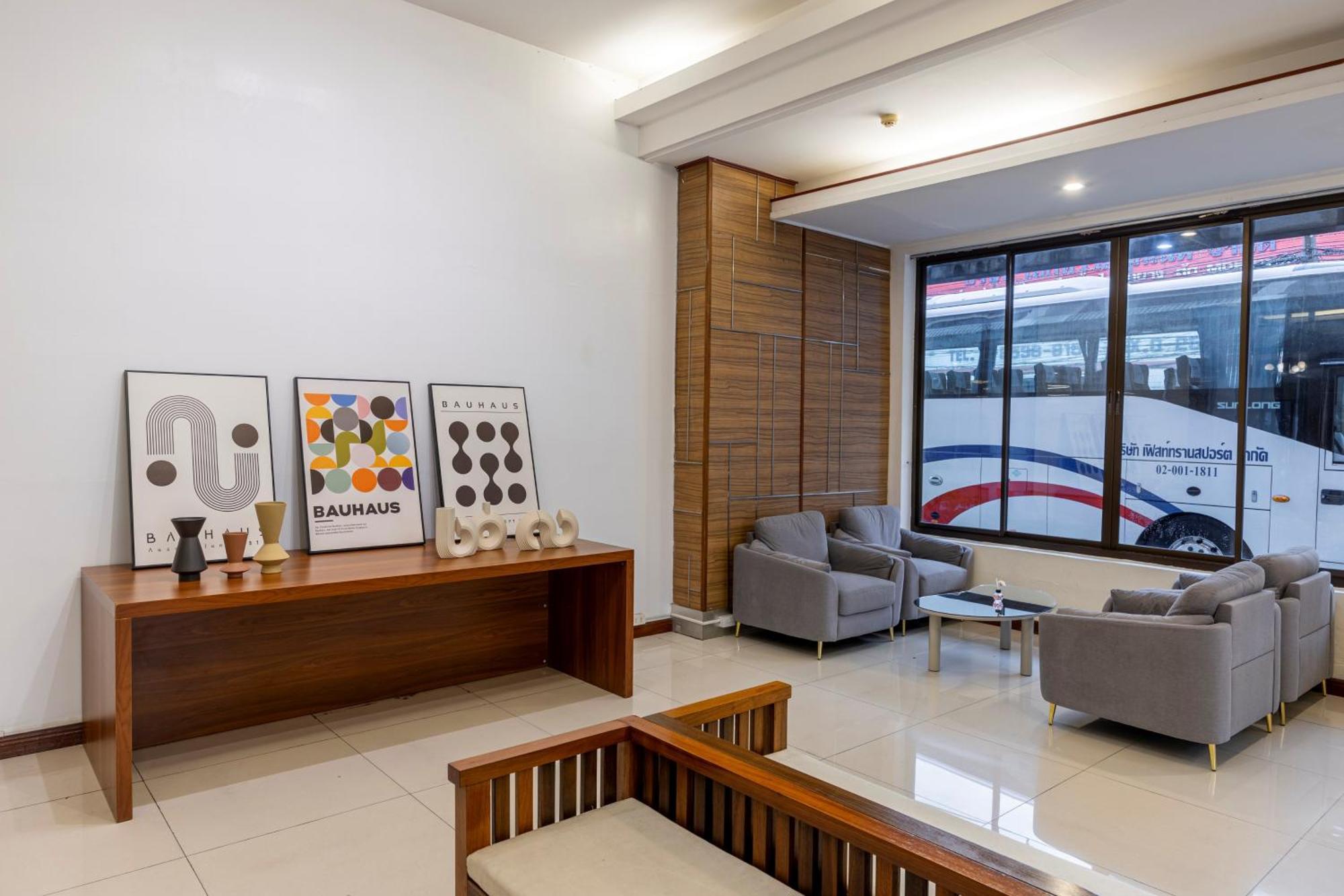 The President Hotel At Chokchai 4 Bangkok Ngoại thất bức ảnh