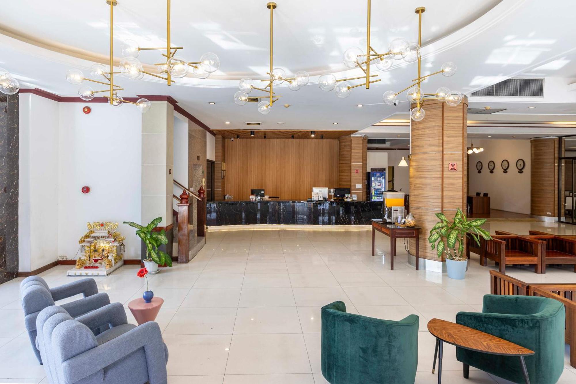 The President Hotel At Chokchai 4 Bangkok Ngoại thất bức ảnh