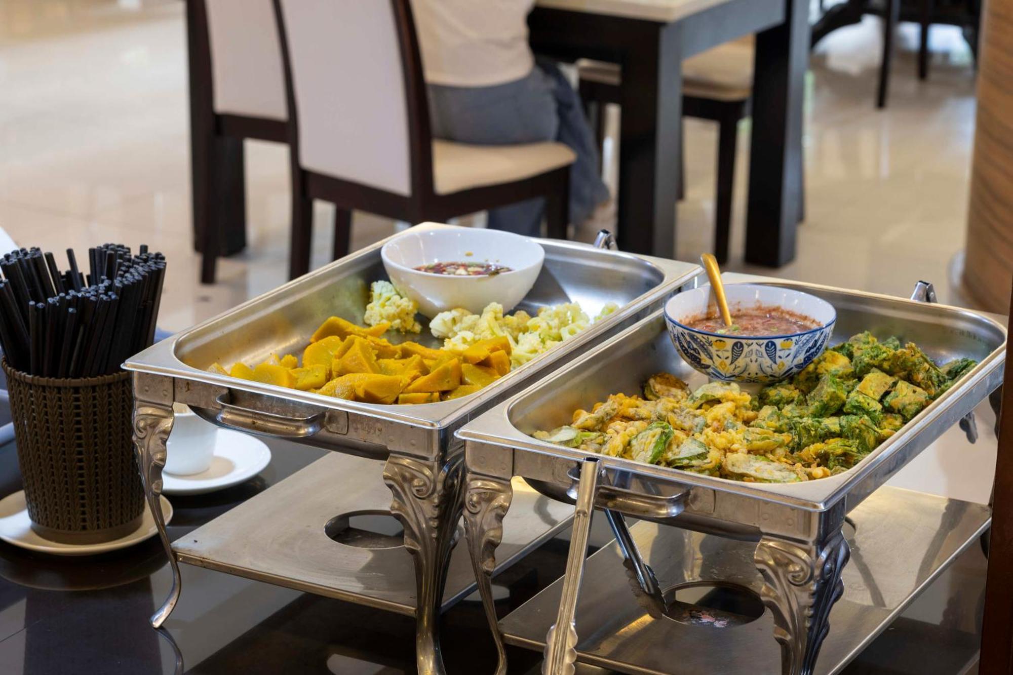 The President Hotel At Chokchai 4 Bangkok Ngoại thất bức ảnh